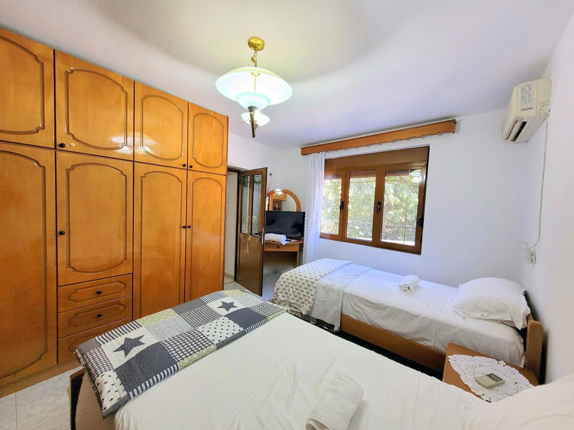 Marbi Guest House Gjirokastër Екстериор снимка