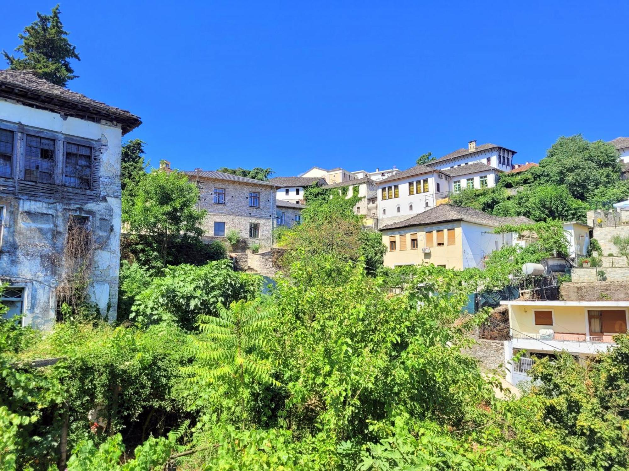 Marbi Guest House Gjirokastër Екстериор снимка
