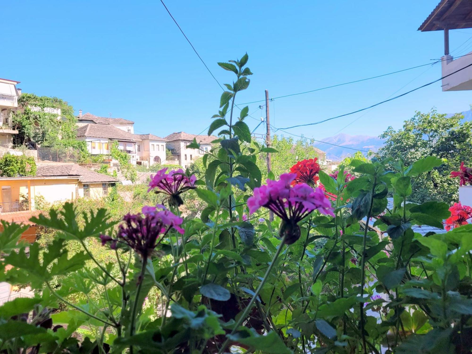 Marbi Guest House Gjirokastër Екстериор снимка