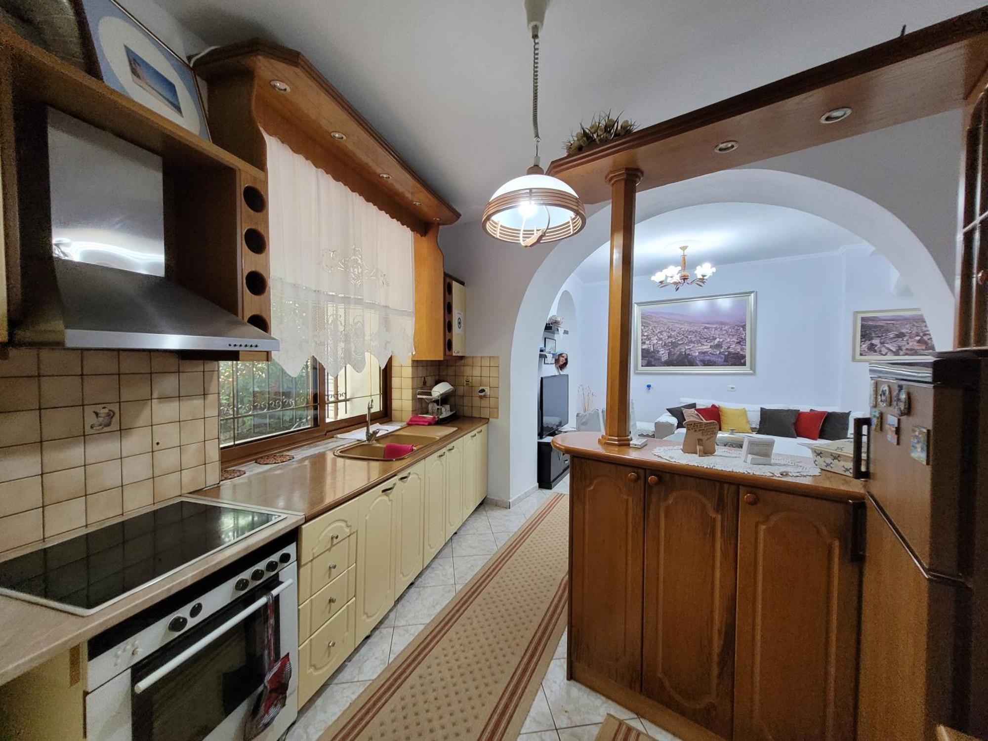 Marbi Guest House Gjirokastër Екстериор снимка